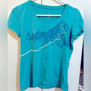 arcteryx t shirt size small